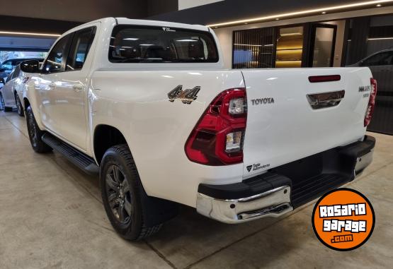 Camionetas - Toyota HILUX 2.8 SRV 4X4 AT 2024 Diesel 0Km - En Venta