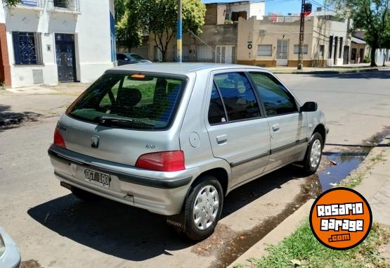 Autos - Peugeot 106 2000 Nafta 160000Km - En Venta