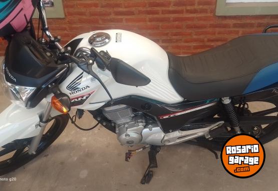 Motos - Honda New titan 2021 Nafta 31000Km - En Venta