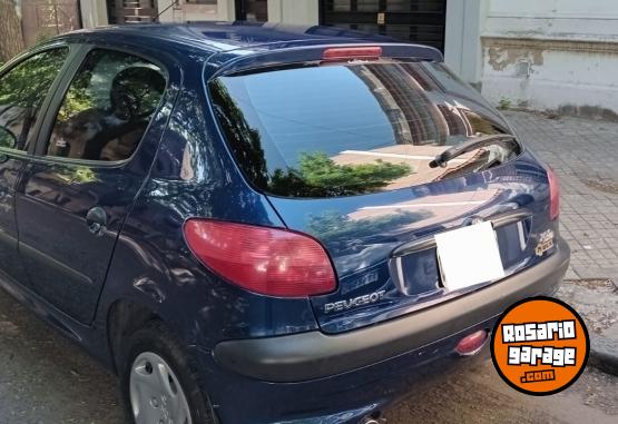 Autos - Peugeot 206 2001 Nafta 181000Km - En Venta