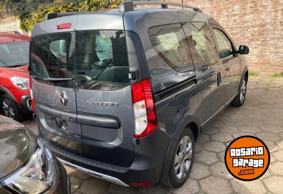 Utilitarios - Renault KANGOO 2024 Nafta 0Km - En Venta