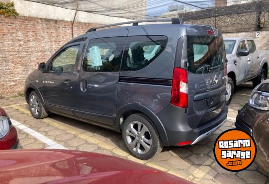 Utilitarios - Renault KANGOO 2024 Nafta 0Km - En Venta