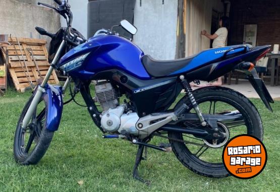 Motos - Honda Titan New 2015 Nafta 18800Km - En Venta