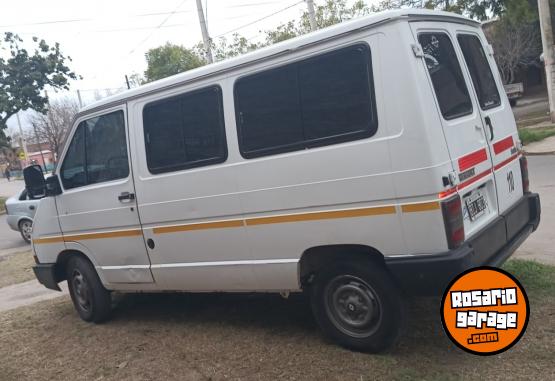 Utilitarios - Renault Trafic 1997 Diesel 111141Km - En Venta