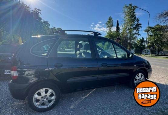 Autos - Renault scenic 2009 Nafta 190000Km - En Venta