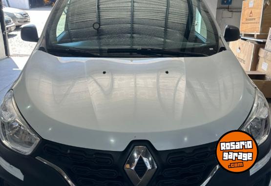 Utilitarios - Renault kangoo 2021 Nafta 135000Km - En Venta