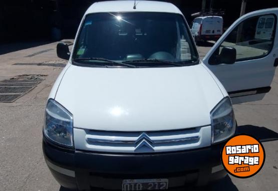 Utilitarios - Citroen Berlingo 2015 Diesel 140Km - En Venta