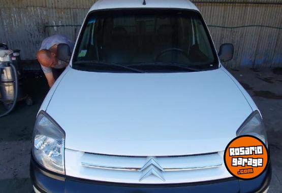 Utilitarios - Citroen Berlingo 2015 Diesel 140Km - En Venta