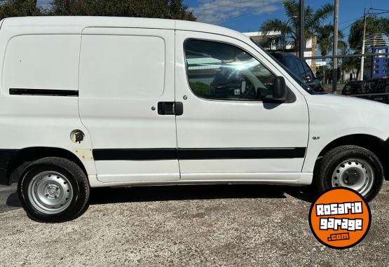 Utilitarios - Citroen Berlingo Furgon 2019 Diesel 226000Km - En Venta