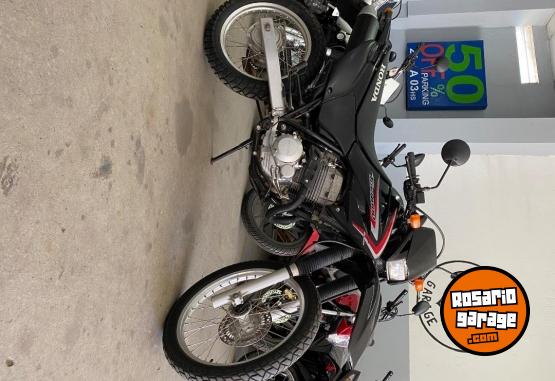 Motos - Honda Tornado 2017 Nafta 40000Km - En Venta