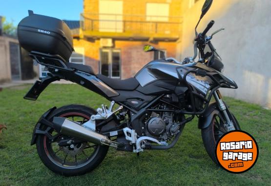 Motos - Benelli TRK 251 2023 Nafta 4200Km - En Venta