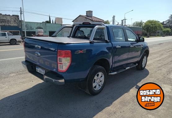 Camionetas - Ford Ranger 4x4 2023 Diesel 113300Km - En Venta