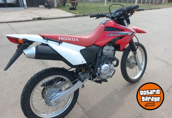 Motos - Honda Tornado 2014 Nafta 7500Km - En Venta