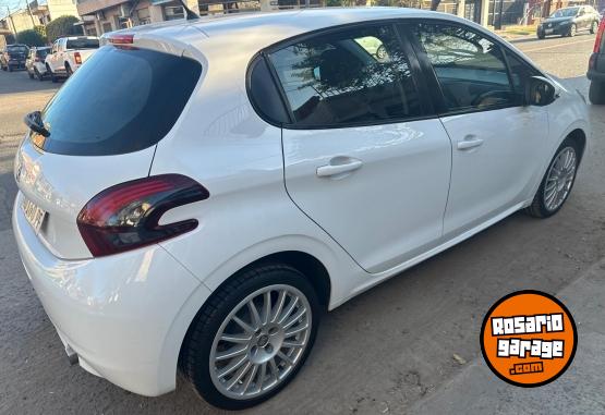 Autos - Peugeot 208 2018 Nafta 73000Km - En Venta