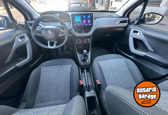 Autos - Peugeot 208 2018 Nafta 73000Km - En Venta