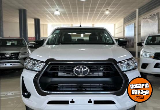 Camionetas - Toyota Hilux SR 2024 Diesel 0Km - En Venta