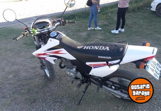 Motos - Honda Tornado 250 2019 Nafta 34000Km - En Venta