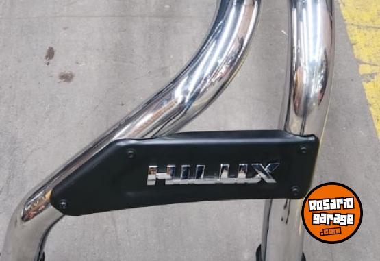 Accesorios para Autos - Barra Toyota Hilux 2024 - En Venta