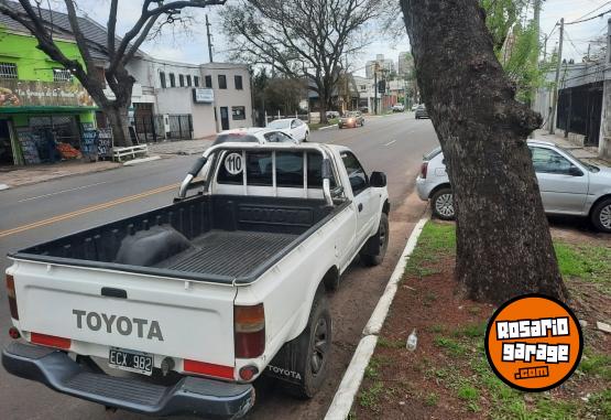 Camionetas - Toyota CABINA SIMPLE 2003 Diesel 260000Km - En Venta