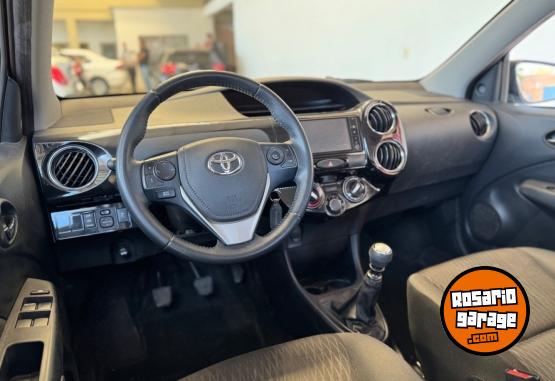 Autos - Toyota Etios 2019 Nafta 54000Km - En Venta