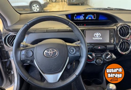 Autos - Toyota Etios 2019 Nafta 54000Km - En Venta