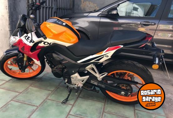 Motos - Honda Repsol 2017 Nafta 5797Km - En Venta