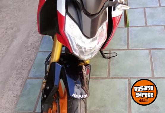 Motos - Honda Repsol 2017 Nafta 5797Km - En Venta