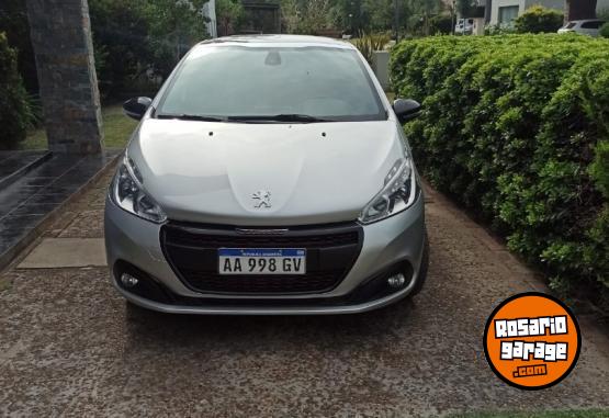 Autos - Peugeot 208 gt 2017 Nafta 73000Km - En Venta