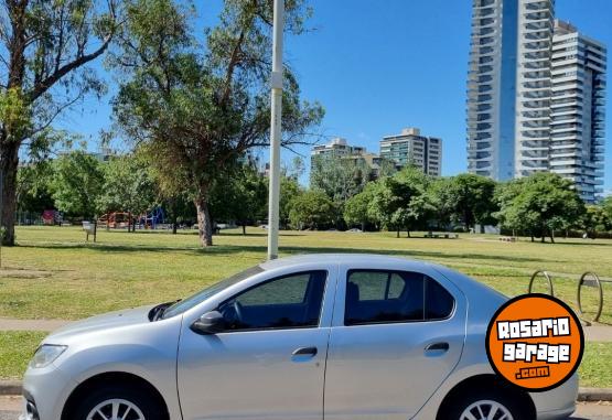 Autos - Renault Logan Life 1.6 2020 Nafta 213000Km - En Venta