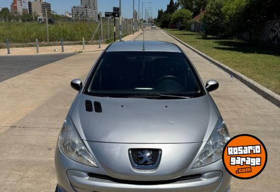 Autos - Peugeot 207 compact 2016 Nafta 84600Km - En Venta