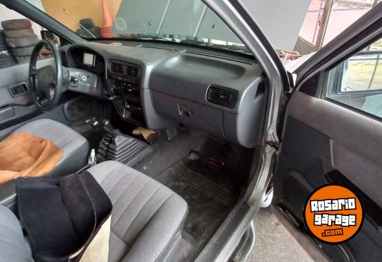 Camionetas - Nissan Pathfinder 1995 Nafta 150000Km - En Venta