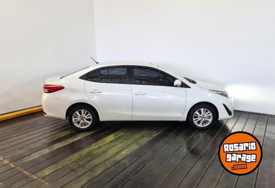 Autos - Toyota YARIS XLS 1,5 CVT 4P 2021 Nafta 47334Km - En Venta