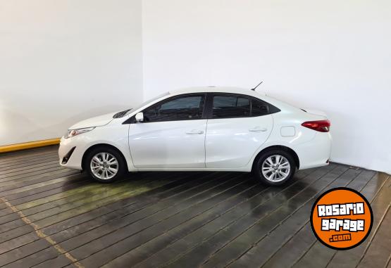 Autos - Toyota YARIS XLS 1,5 CVT 4P 2021 Nafta 47334Km - En Venta