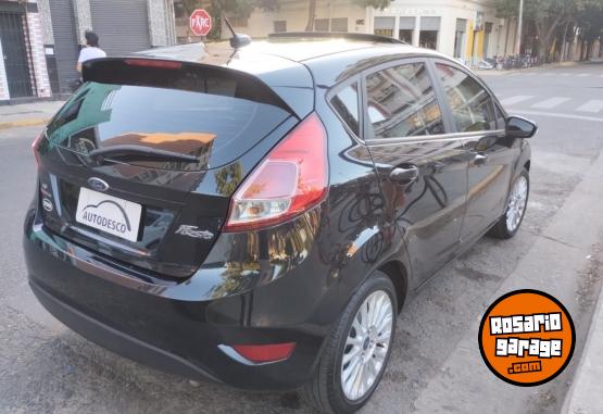 Autos - Ford Fiesta SE Plus 2015 Nafta 102000Km - En Venta