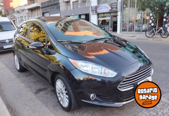 Autos - Ford Fiesta SE Plus 2015 Nafta 102000Km - En Venta