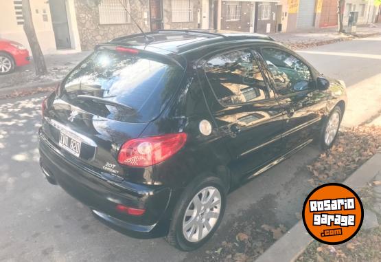 Autos - Peugeot 207 2010 Diesel 95000Km - En Venta