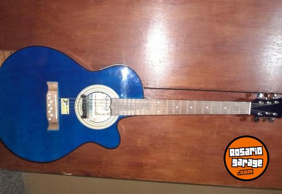 Instrumentos Musicales - Vendo guitarra gracia - En Venta