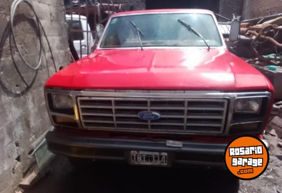 Camiones y Gras - Ford 250 - En Venta