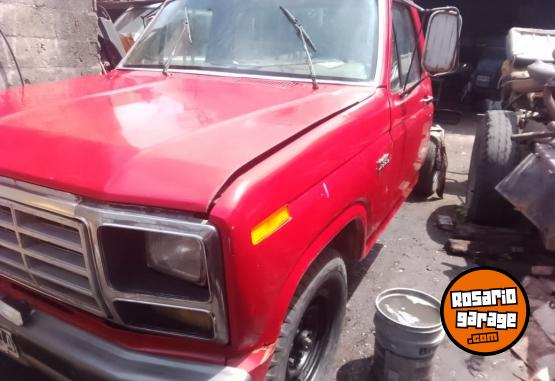 Camiones y Gras - Ford 250 - En Venta