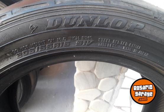 Accesorios para Autos - Juego de cubiertas Dunlop 205 55 R16 - En Venta