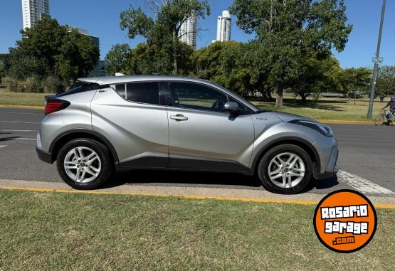 Camionetas - Toyota C-HR HV 2024 Nafta 9500Km - En Venta