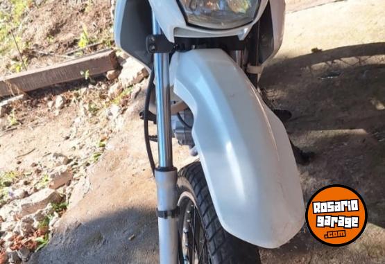 Motos - Honda XR 125 L 2013 Nafta 66000Km - En Venta