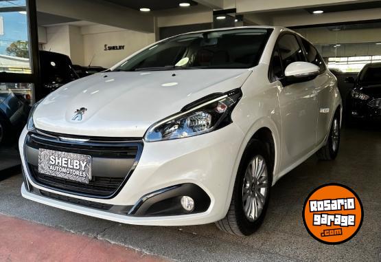 Autos - Peugeot 208 2020 Nafta 52000Km - En Venta