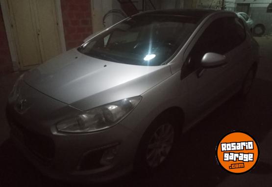 Autos - Peugeot 308 2015 Diesel 180000Km - En Venta