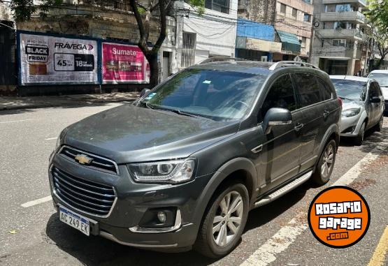 Camionetas - Chevrolet Captiva Ltz 7a 4x4 2017 Diesel 100000Km - En Venta