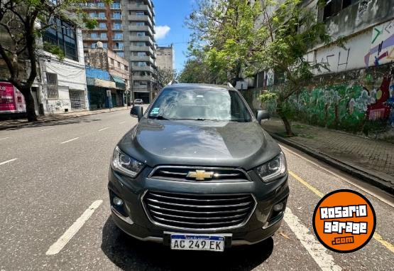 Camionetas - Chevrolet Captiva Ltz 7a 4x4 2017 Diesel 100000Km - En Venta