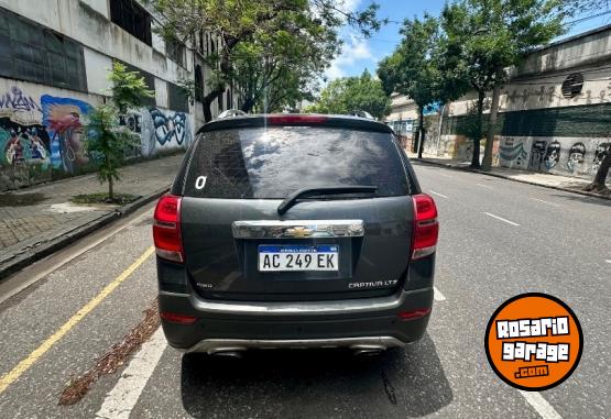 Camionetas - Chevrolet Captiva Ltz 7a 4x4 2017 Diesel 100000Km - En Venta