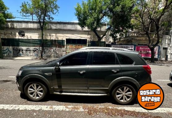 Camionetas - Chevrolet Captiva Ltz 7a 4x4 2017 Diesel 100000Km - En Venta