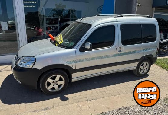 Utilitarios - Peugeot Partner Patagonica VTC Pl 2016 GNC 200000Km - En Venta