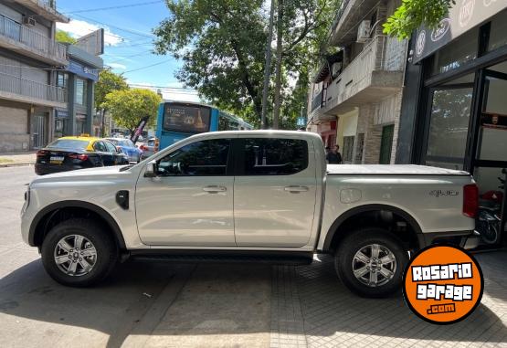 Camionetas - Ford Ranger v6 xls 2024 Diesel 7800Km - En Venta